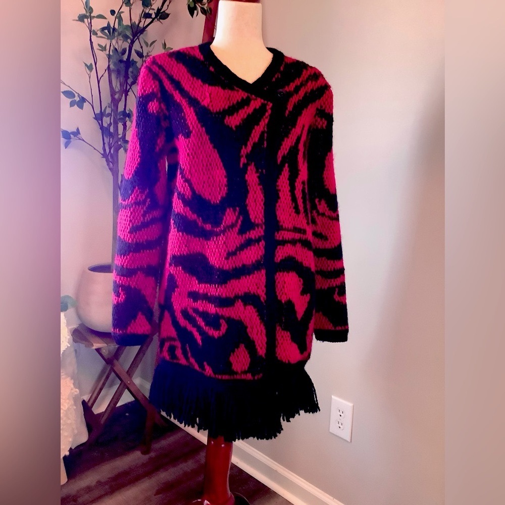 Chico's Shacket Duster Cardigan Sweater Small 0 Red Black Fringe poncho button